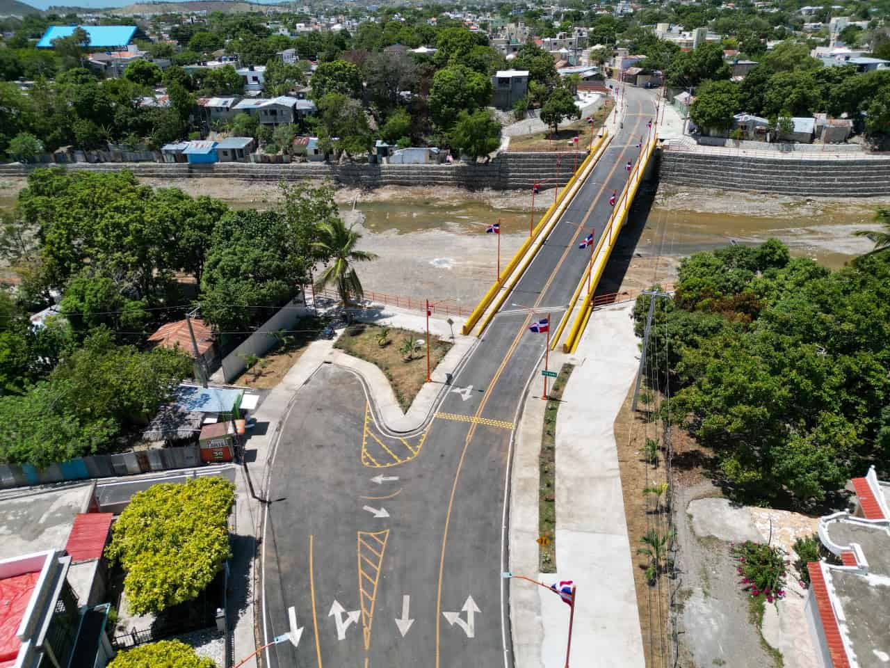 Puente Los Hierros, en la provincia Peravia