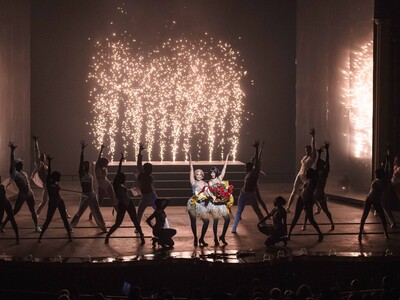 “Chicago: el musical” brilla en el Teatro Nacional