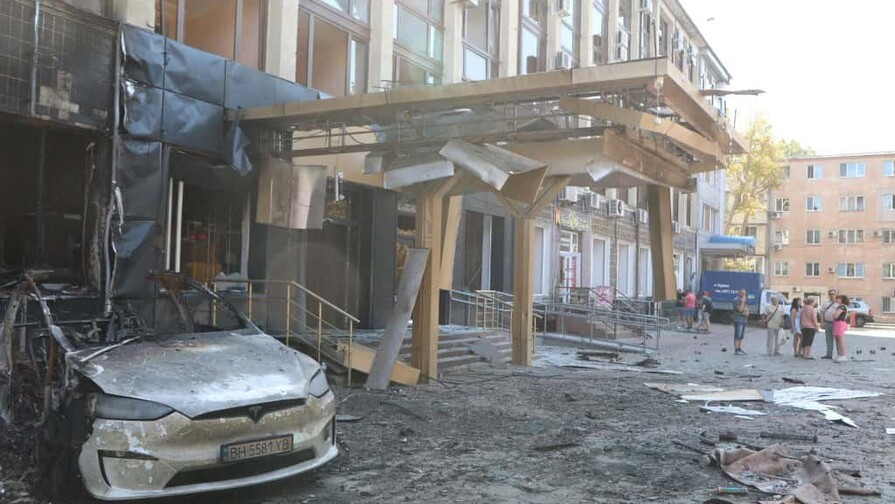 Un dron ruso alcanza un tren en Ucrania que iba rumbo a Varsovia Un dron ruso alcanza un tren en Ucrania que iba rumbo a Varsovia