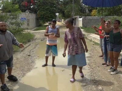 Residentes de La Ureña protestan por el deterioro de sus calles