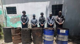 La Polic&iacute;a desmantela f&aacute;brica clandestina de cler&eacute;n en zona boscosa de Cabral