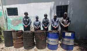 La Polic&iacute;a desmantela f&aacute;brica clandestina de cler&eacute;n en zona boscosa de Cabral