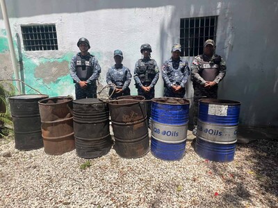Desmantelan fábrica clandestina de clerén en Cabral