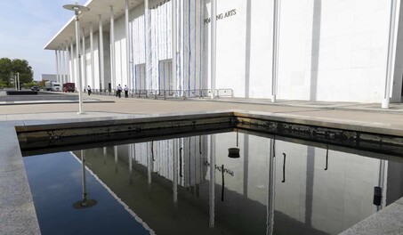 Trump cierra el prestigioso Centro Kennedy porque la Justicia le impide ponerle su nombre