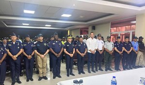 Director de la Polic&iacute;a supervisa operaciones y se re&uacute;ne con agentes en SPM