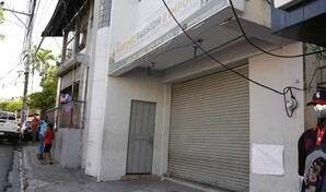 Hallan cad&aacute;ver descompuesto de hombre dentro de una pared en un negocio de pacas en Herrera