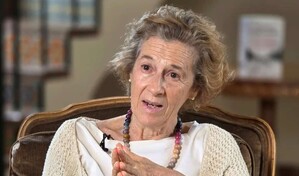 Julia Navarro publica Una familia moderna: Vivimos en una sociedad más infantil y banal