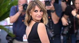 Pen&eacute;lope Cruz dedica su homenaje en Toronto a quienes impulsaron su carrera