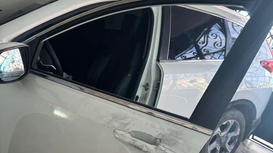 Profesor denuncia robo de RD$1 millón y US$5,000 de su vehículo para alquilar un colmado Profesor denuncia robo de RD$1 millón y US$5,000 de su vehículo para alquilar un colmado