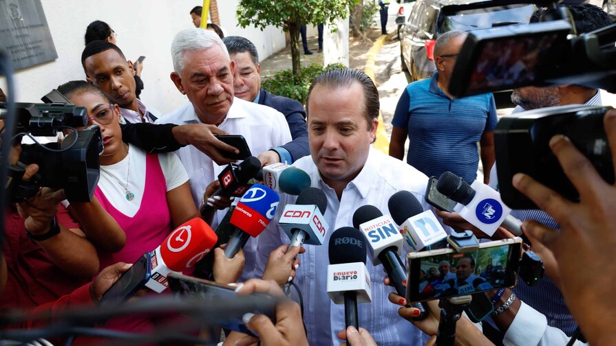 Paliza plantea actualizar el plan de ordenamiento territorial ante expansión de Santiago Paliza plantea actualizar el plan de ordenamiento territorial ante expansión de Santiago