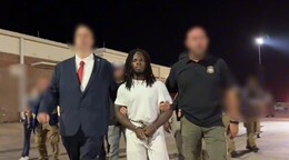 Inmigrante haitiano que insult&oacute; a Trump durante su arresto fue deportado a Hait&iacute;