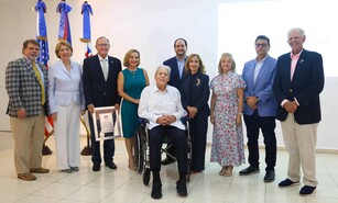 El Instituto Cultural Dom&iacute;nico Americano reconoce a Arthur E. Valdez
