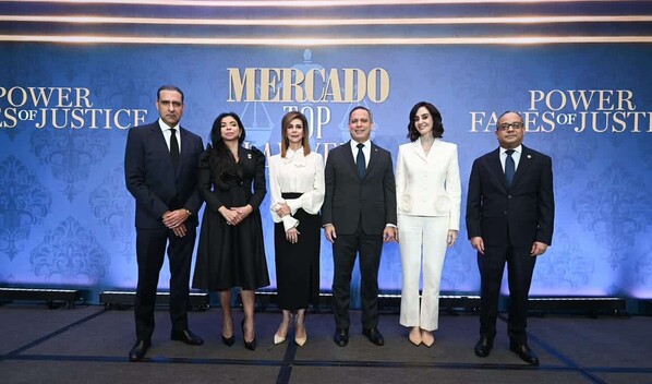 Napole&oacute;n Est&eacute;vez Lavandier destaca el papel de la justicia constitucional en la econom&iacute;a