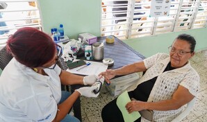 M&aacute;s de 600 personas reciben servicios m&eacute;dicos y sociales durante jornada en Hig&uuml;ey