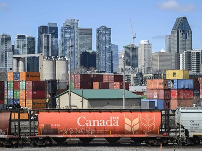 Conflicto entre EE.UU. y Canadá se recrudece por aranceles