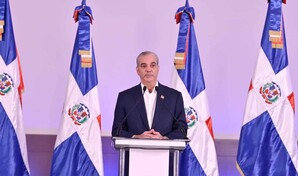 Luis Abinader advierte que todas las empresas deben cumplir la ley sin importar su nacionalidad