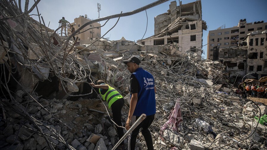 El edificio derrumbado en Gaza, uno de los 2,000 a borde del colapso en la Franja El edificio derrumbado en Gaza, uno de los 2,000 a borde del colapso en la Franja