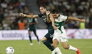 Carlos Esp&iacute; rescata al Real Madrid sobre la hora ante el Elche