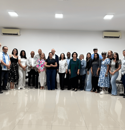 Ateneo Insular dedic&oacute; su encuentro literario de agosto a Jit Manuel Castillo