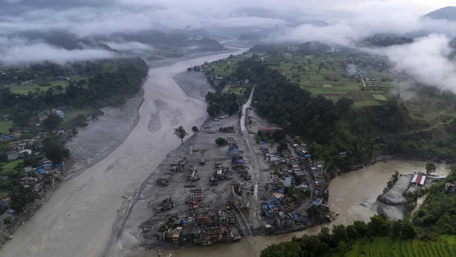 Nepal aumenta a 6,150 el número de personas desaparecidas por el colapso del glaciar