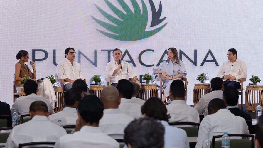 Primera edici&oacute;n del Foro Punta Cana re&uacute;ne a l&iacute;deres para debatir transformaciones de RD