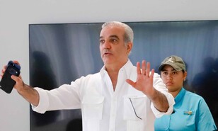 Abinader afirma se resolvi&oacute; impasse que imped&iacute;a entrada terrestre de productos dominicanos a Hait&iacute;