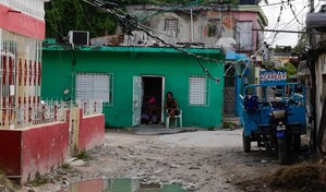 Tendido el&eacute;ctrico de alta tensi&oacute;n pone en peligro a residentes de Placer Bonito en SPM
