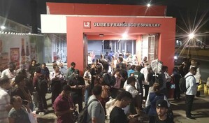 Ahora no s&eacute; qu&eacute; voy hacer: usuarios varados expresan descontentos por fallo en L&iacute;nea 2 del Metro