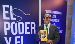V&iacute;ctor Bautista presenta su libro El poder y el ruido