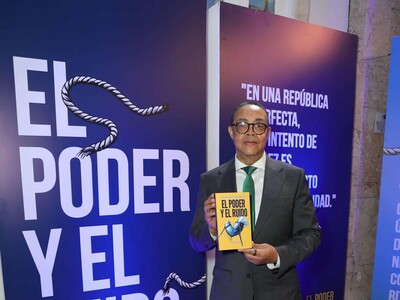 Víctor Bautista presenta libro "El poder y el ruido"