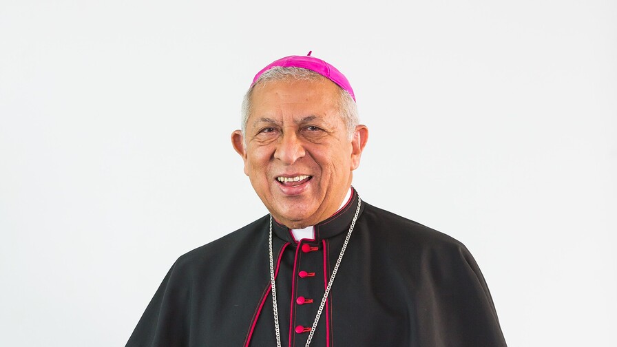 Monseñor De La Rosa y Carpio: una vida que se hizo servicio Monseñor De La Rosa y Carpio: una vida que se hizo servicio
