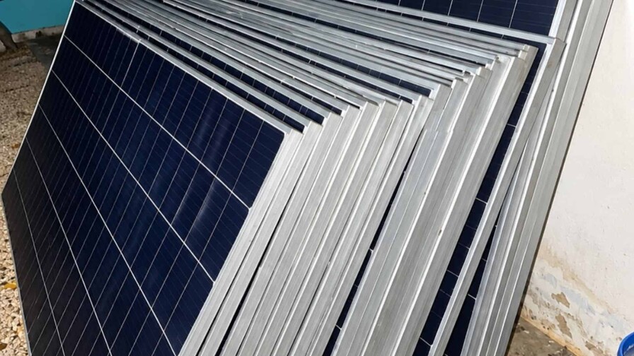 Apresan a dos hombres con 22 paneles solares supuestamente sustraídos en finca de Tamayo Apresan a dos hombres con 22 paneles solares supuestamente sustraídos en finca de Tamayo