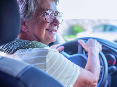 Fallo del TC sobre licencias de conducir para mayores de 75 años