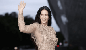Rosal&iacute;a despide en Miami su gira "LUX" con l&aacute;grimas y un &uacute;ltimo confesionario