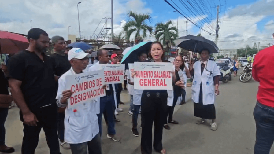 Trabajadores de Promese/Cal realizan piquete; reclaman aumento salarial y pensiones dignas