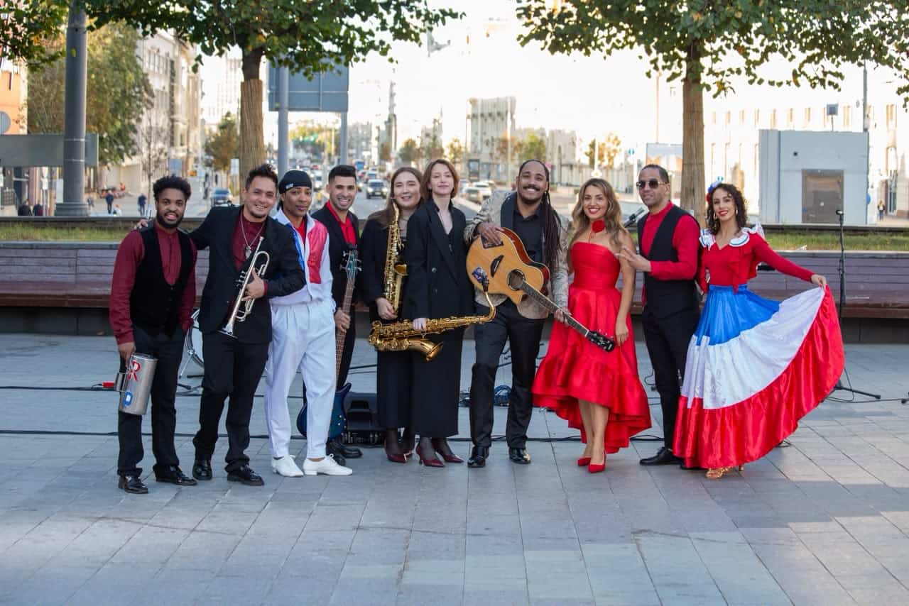 Yanco Santana y su orquesta EL DOMI.