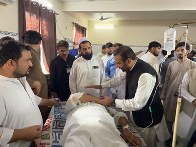 17 muertos en un atentado suicida contra un complejo policial Pakistán