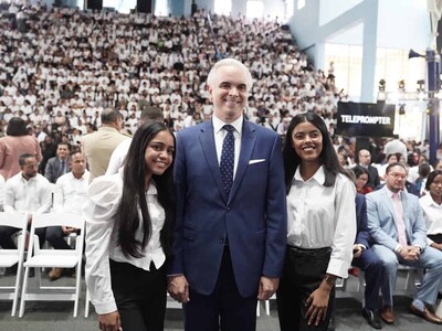 De Camps destaca nuevas oportunidades tras concluir el bachillerato