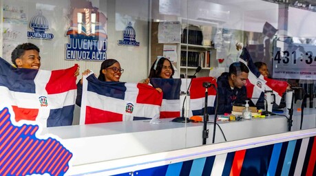 Dominicana supera las 432 horas continuas del r&eacute;cord Guinness de lectura en voz alta