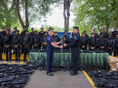 Policía Nacional incorpora armamento especializado de alto calibre