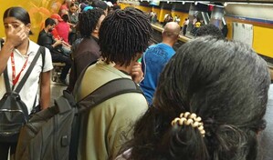 Los usuarios del Metro de Santo Domingo reportan nueva aver&iacute;a en la L&iacute;nea 2