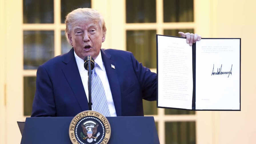 Trump ampl&iacute;a el acceso a tierras federales para cazadores y elimina trabas a pescadores