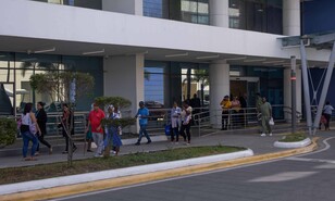 Ciudad Sanitaria est&aacute; "pr&aacute;cticamente terminada", pero a&uacute;n tiene &aacute;reas y servicios pendientes