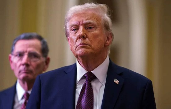 Trump anuncia nuevas normas de eficiencia de combustible para veh&iacute;culos