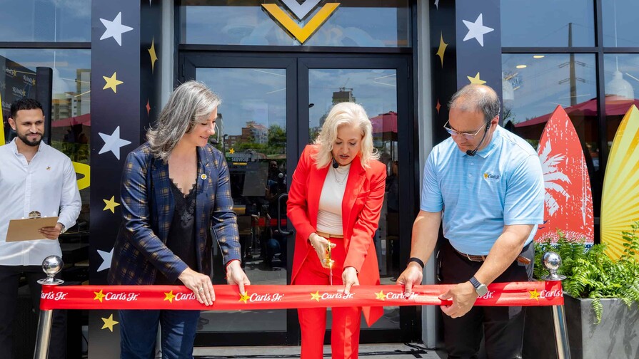 Carl´s Junior abre sus puertas en la República Dominicana Carl´s Junior abre sus puertas en la República Dominicana