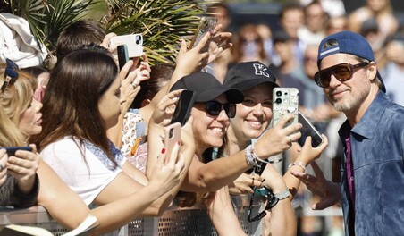 Brad Pitt desata la locura entre fans en San Sebasti&aacute;n