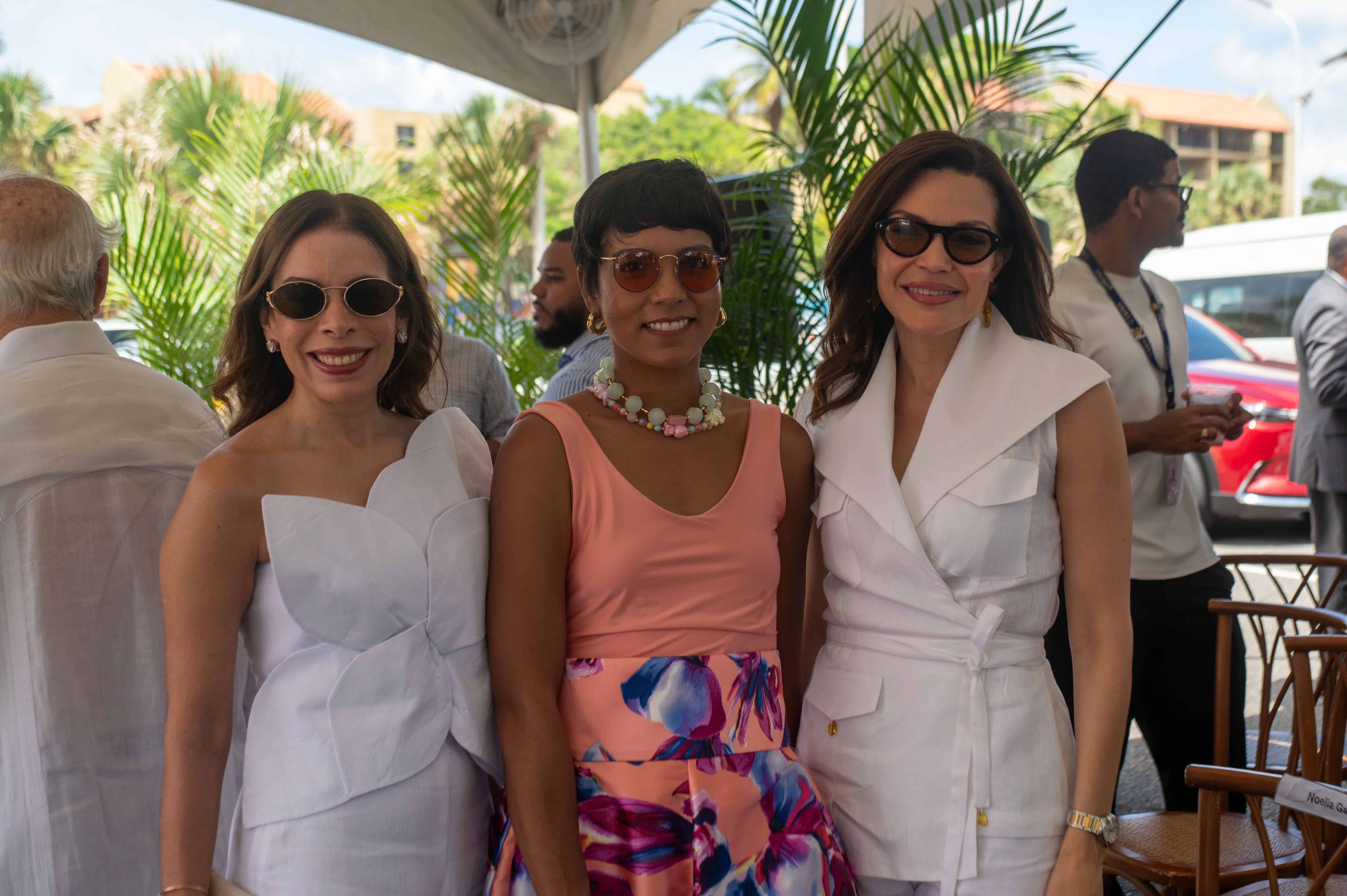 Laura Fernández, Ichanell Rodríguez y Noelia García de Pereyra.