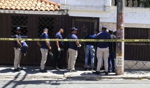 Atacantes habr&iacute;an permanecido alrededor de ocho horas dentro de la casa de Juli&aacute;n Oro Duro