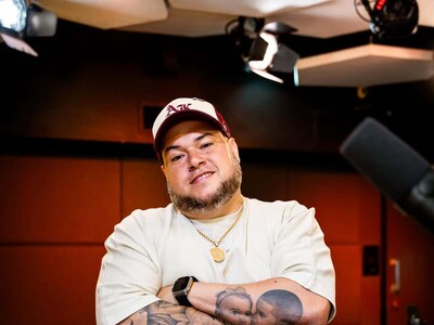 DJ Scuff consolida su propuesta musical con millones de reproducciones
