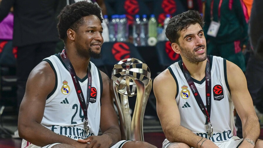 El Real Madrid y Andrés Feliz ganan la primera Supercopa de la Euroliga El Real Madrid y Andrés Feliz ganan la primera Supercopa de la Euroliga